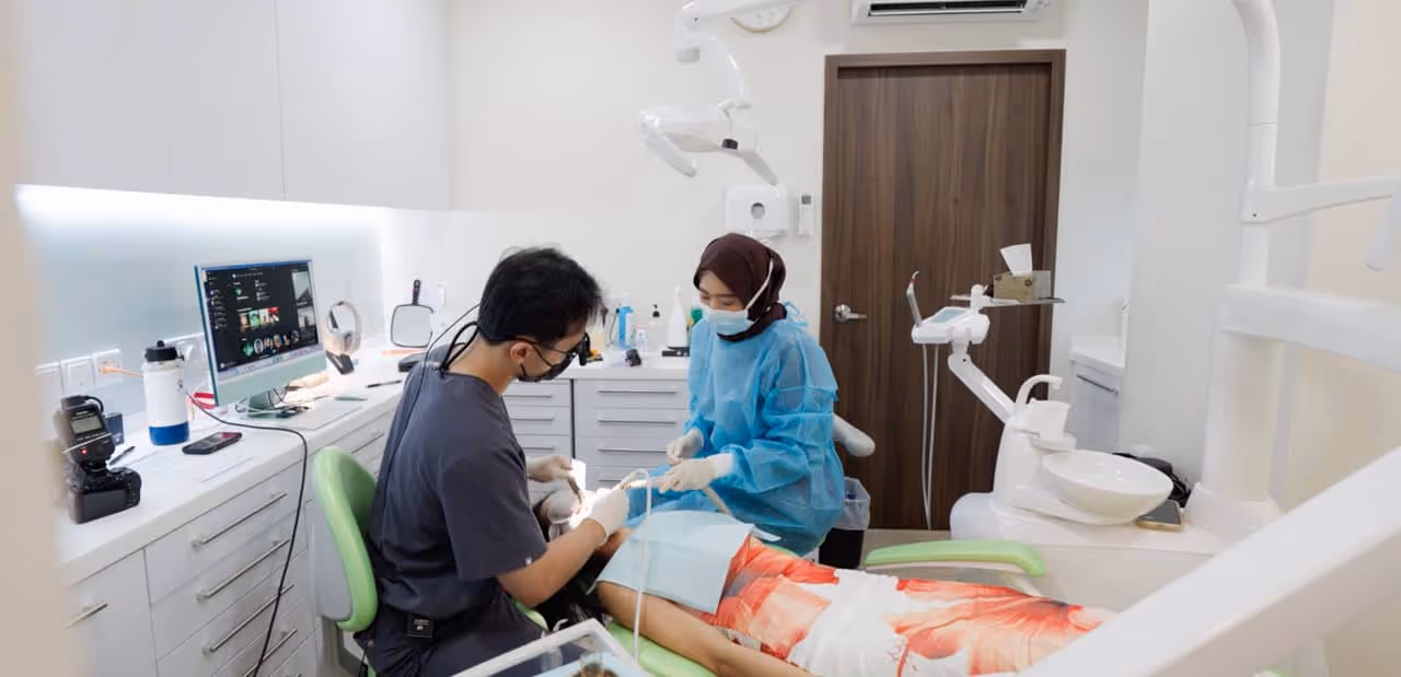 Dr. Martin working cleaning