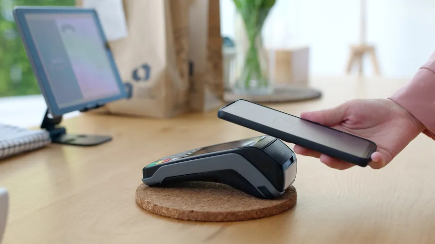 customer paywave on counter